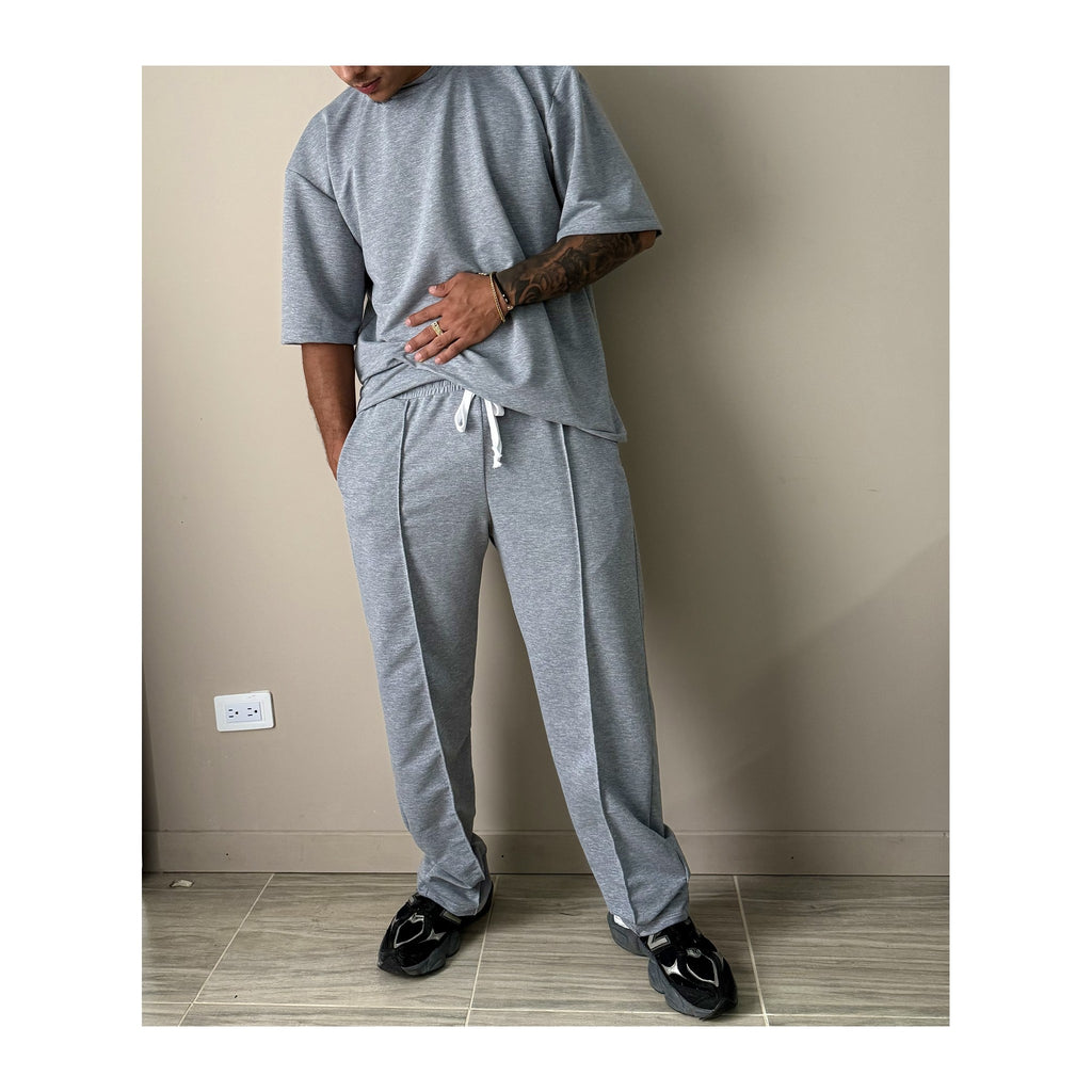 Conjunto camiseta y jogger gris