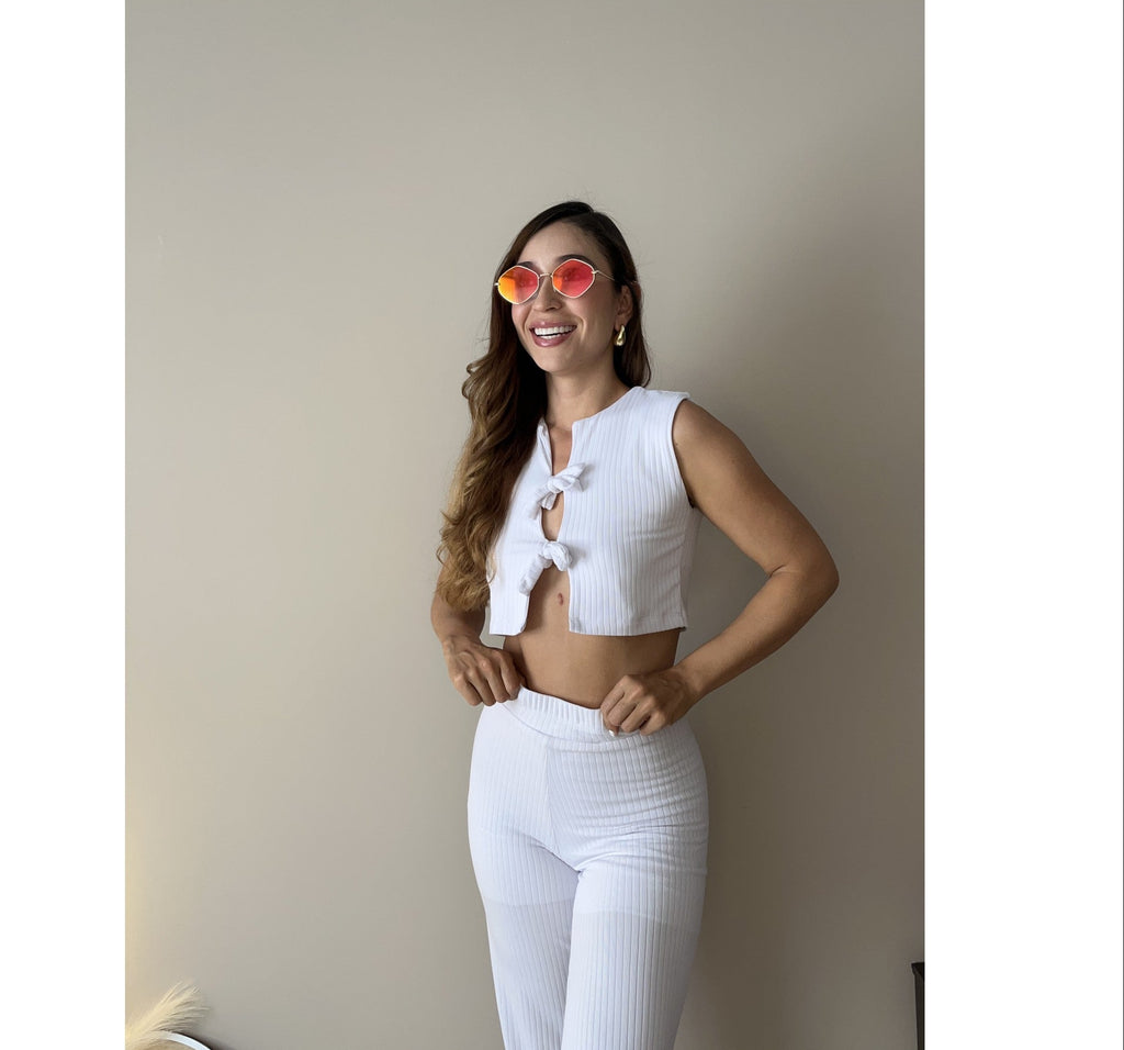 Conjunto top crop y pantalon acanalado